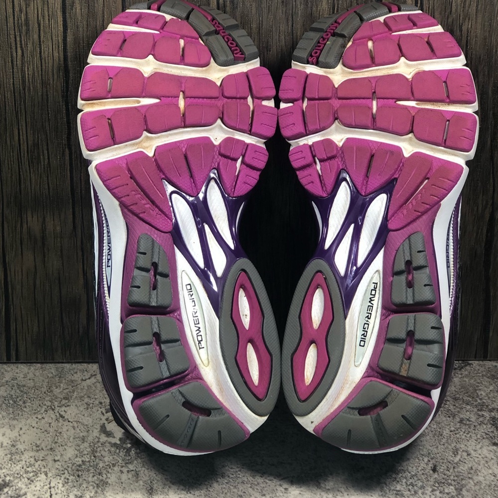 Women’s Saucony Triumph 11 Running Shoes - Picture 6 of 7